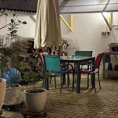 3 Pieces Avec Terrasse Entre Et Centre *