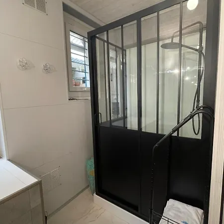 3 Pieces Avec Terrasse Entre Et Centre Arcachon