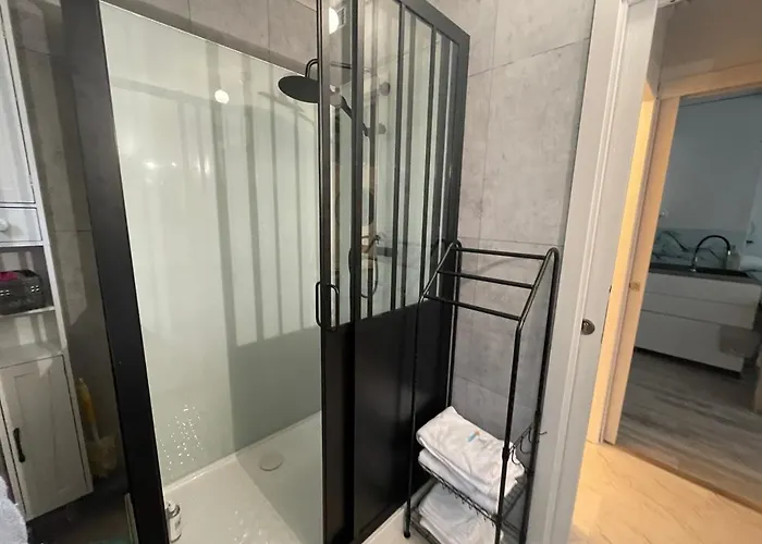 3 Pieces Avec Terrasse Entre Et Centre ארסשון