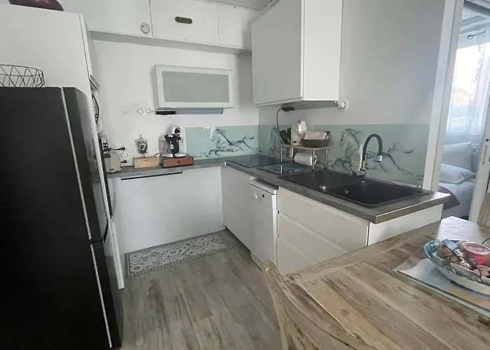 דירה 3 Pieces Avec Terrasse Entre Et Centre